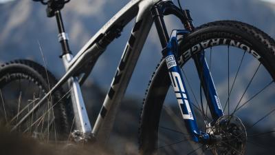 Trek Supercal SLR9.8XT DI2 L Carbon Smoke/Galactic Grey Produktbild 6